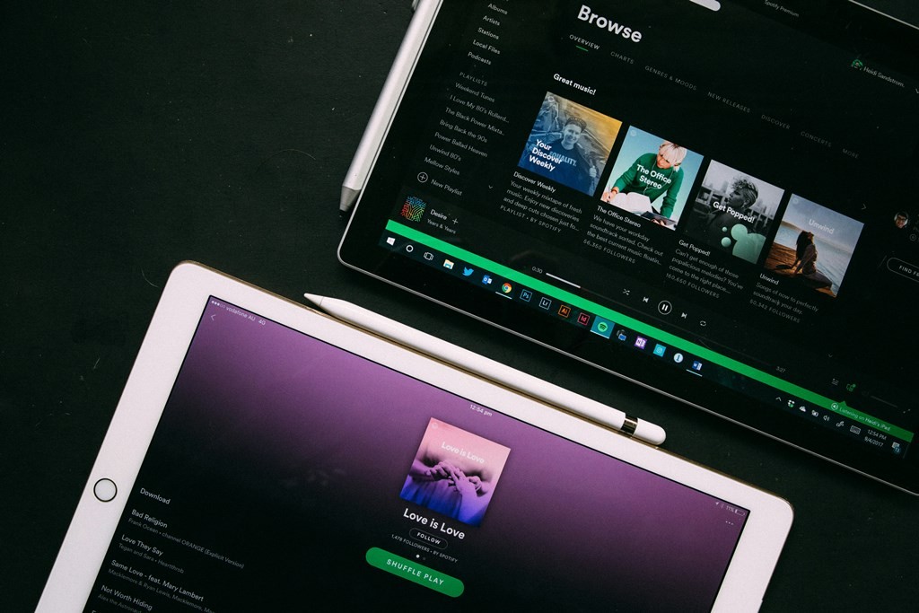 Spotify feed